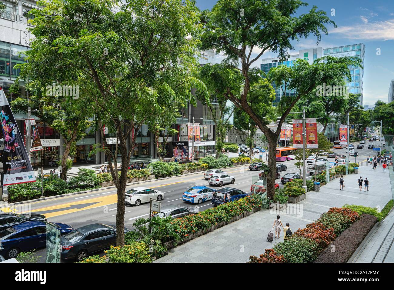 Singapur. Januar 2020. Der Verkehr in der Orchard Road Stockfoto