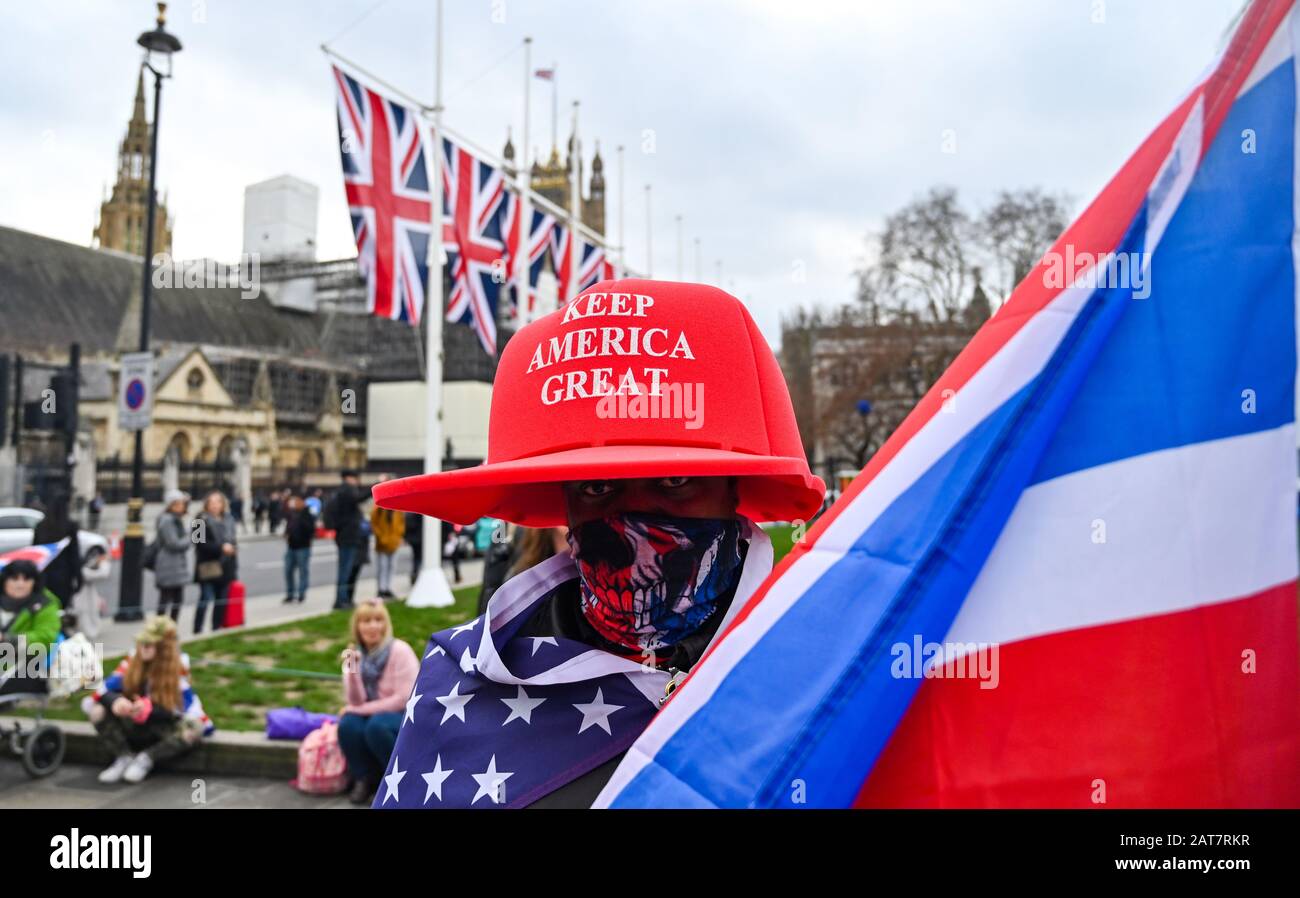 London UK 31. Januar 2020 - EIN Pro-Brexit und Halten Amerika Großen Unterstützer auf dem Parliament Square London, während Großbritannien sich darauf vorbereitet, die EU später am Abend 47 Jahre nach seinem Beitritt zu verlassen: Credit Simon Dack/Alamy Live News Stockfoto