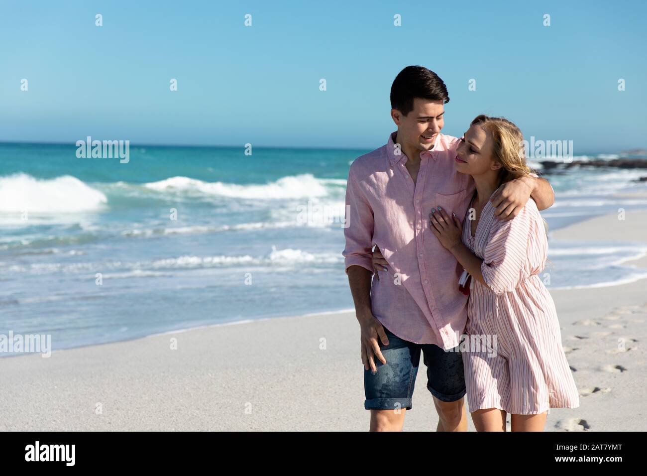 Junge Paare genießen Freizeit Stockfoto
