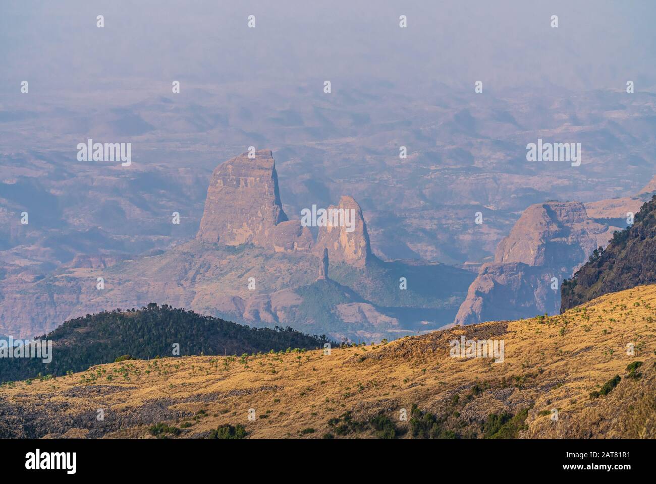Sonnenuntergang in der herrlichen Berglandschaft des Simien-Gebirgs-Nationalparks, Äthiopien Stockfoto