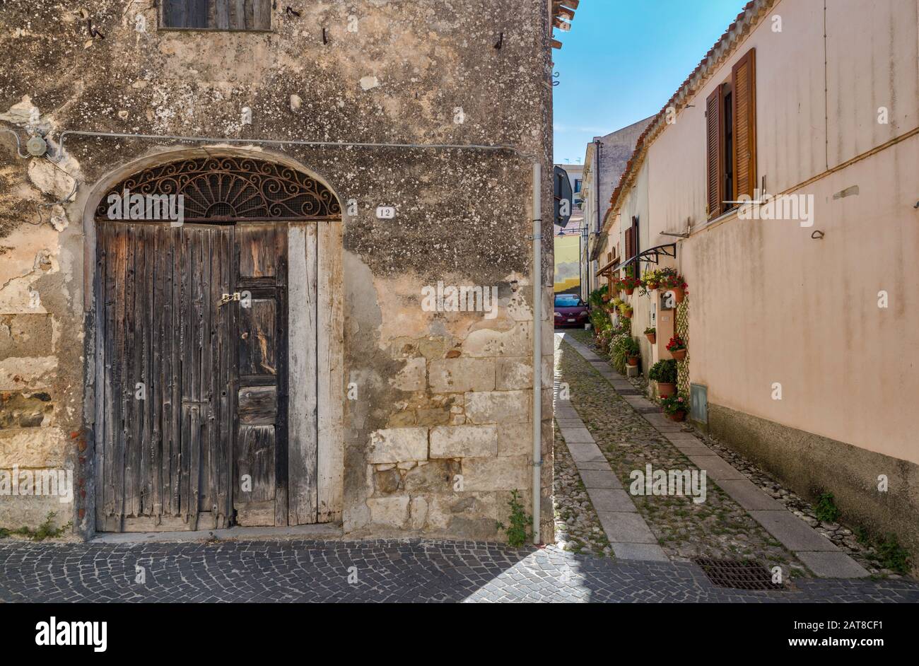 Über San Paolo, Passage in der Stadt Codrongianos, Region Logudoro, Provinz Sassari, Sardinien, Italien Stockfoto