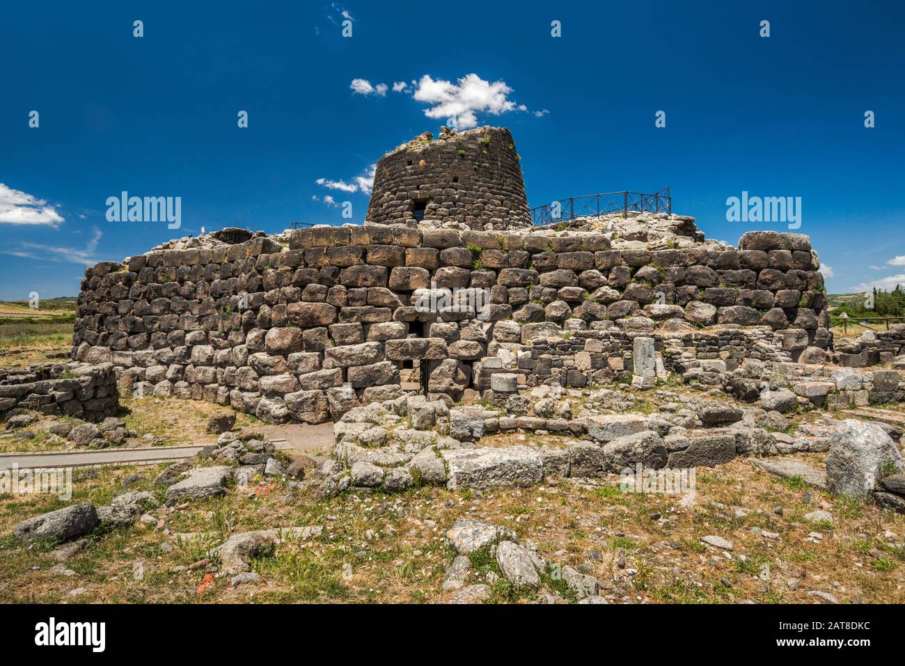 Hauptturm von Nuraghe Santu Antine, 19. Bis 18. Jahrhundert v. Chr., Bronze, Megalithanlage, in der Nähe von Torralba, Provinz Sassari, Sardinien, Italien Stockfoto