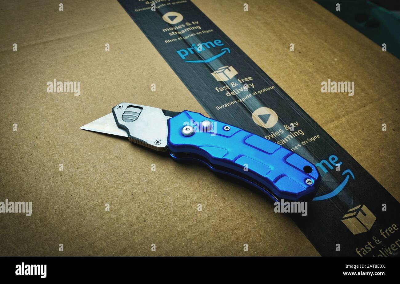 Montreal, Quebec, Kanada, 29.2020.Amazon Prime Package. Montreal, Quebec, Kanada.Credit:Mario Beauregard/Alamy News Stockfoto