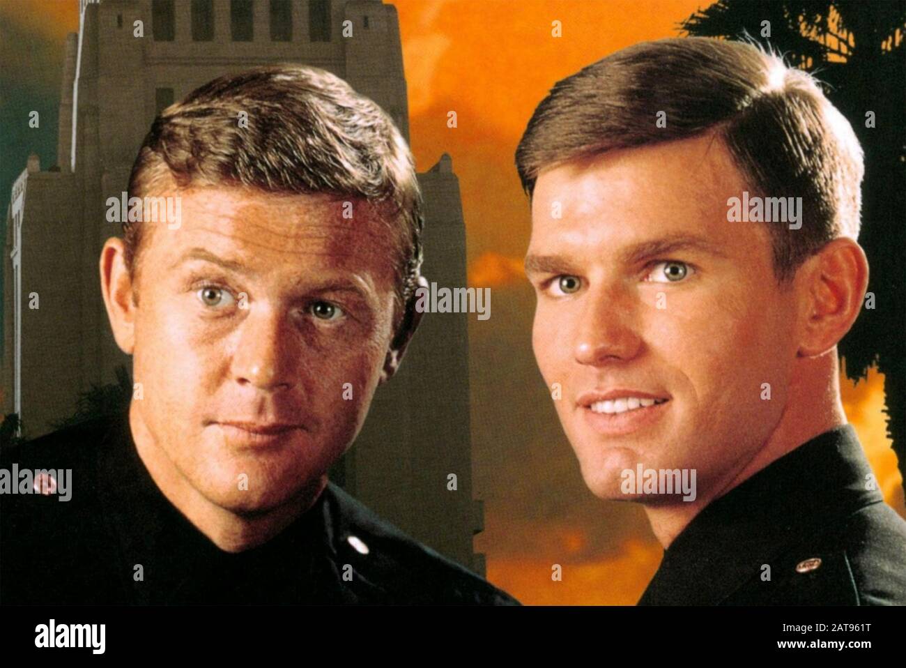 Adam 12 Universal Tv-Serie 1968-1975 mit Martin Milner links und Kent McCord Stockfoto