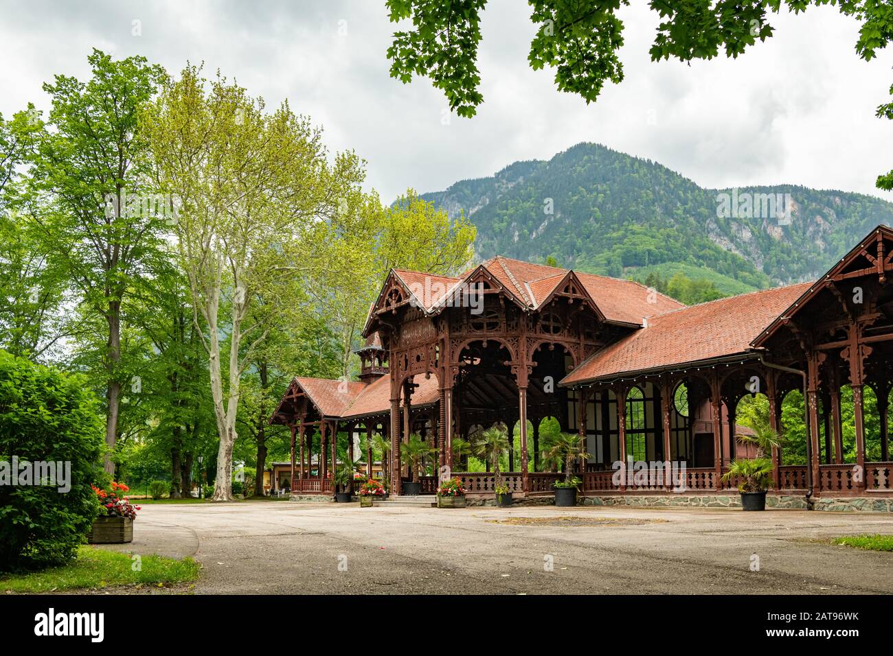 Alter Bandstand in Reichau (Österreich) an einem bewölkten Tag im Sommer Stockfoto