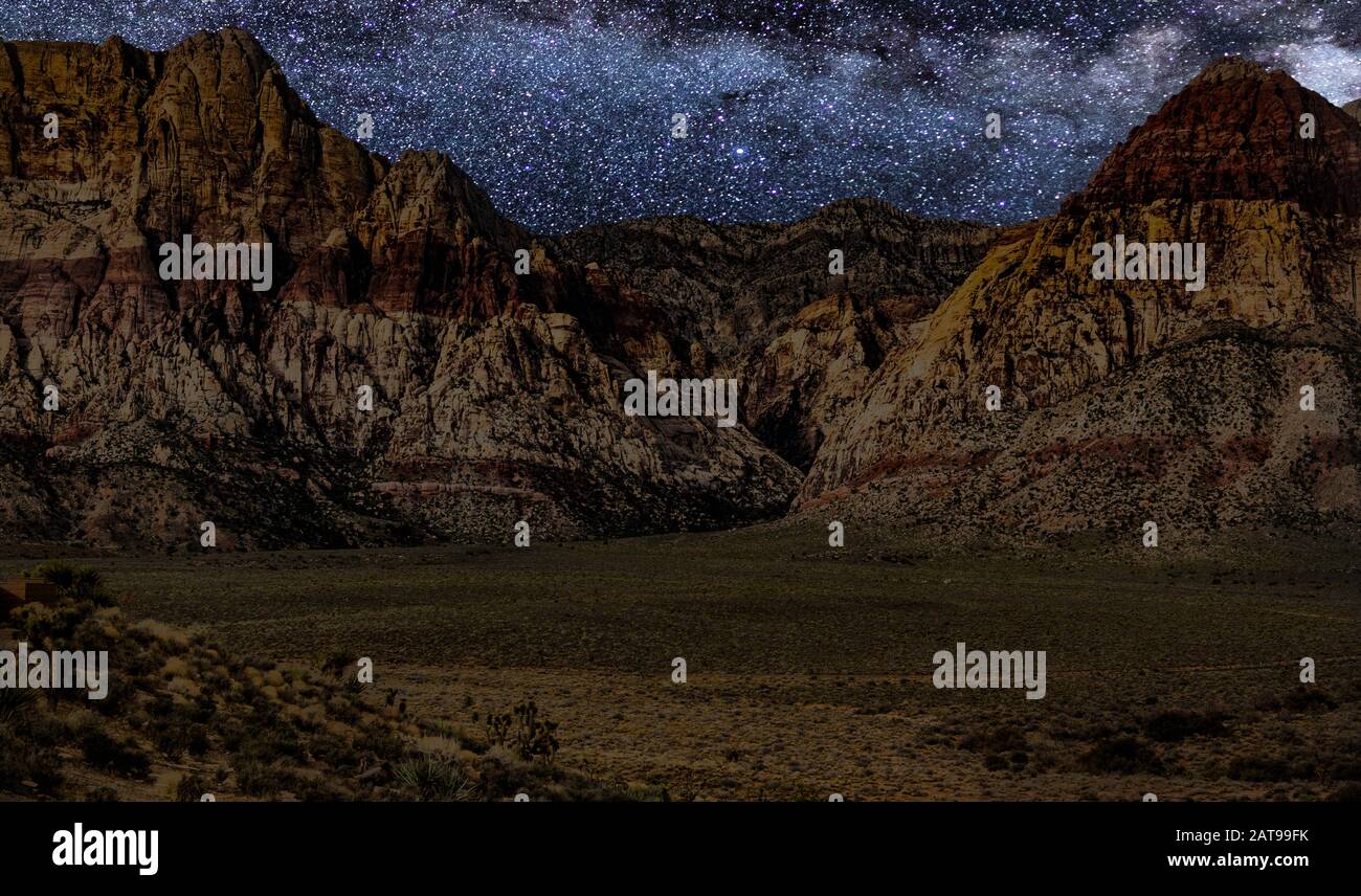 Red Rock Canyon National Conservation Area, nevada mit milchiger Art Sky Starfield starscape Stockfoto