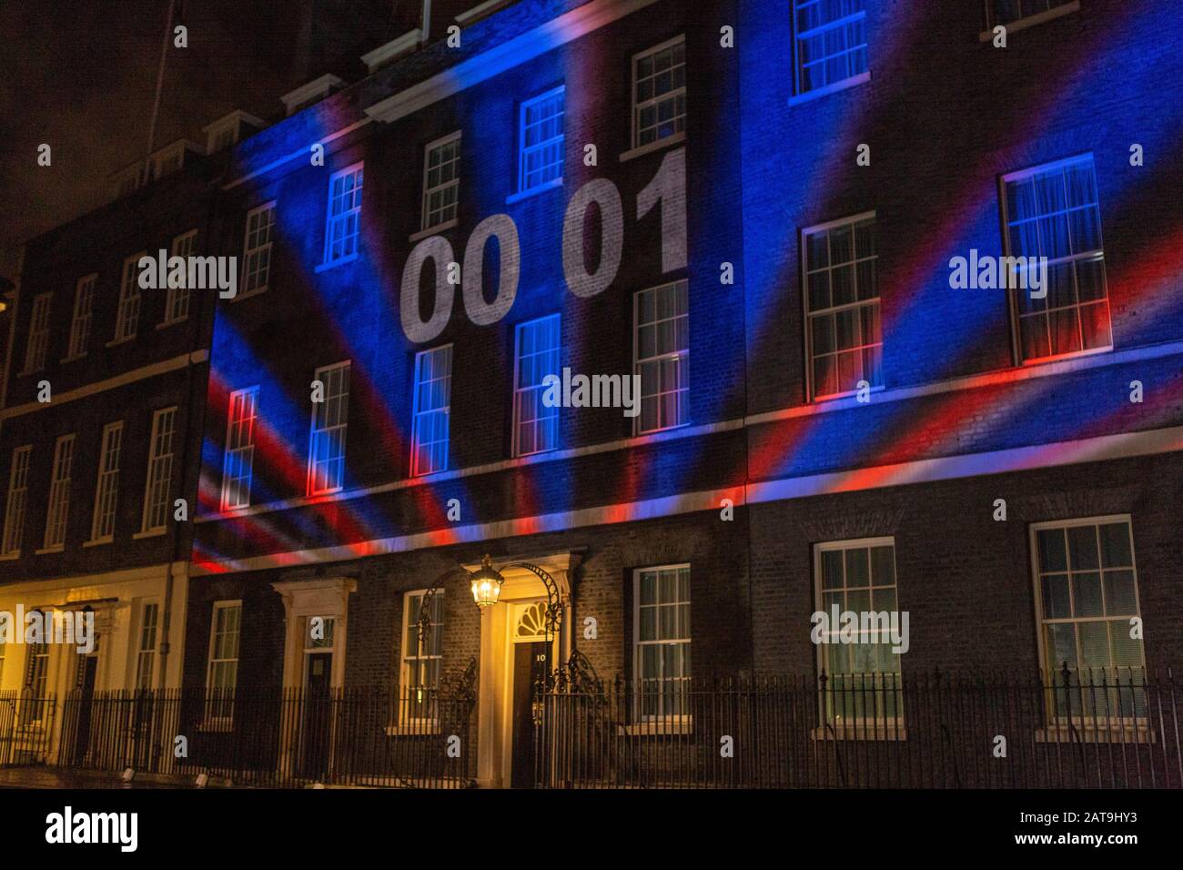 Westminster, Großbritannien. Januar 2020. Die Countdown-Uhr an der Wand der Downing Street Nummer 10, wenn Großbritannien die EU um 2300 Uhr GMT verlässt. Penelope Barritt/Alamy Live News Stockfoto