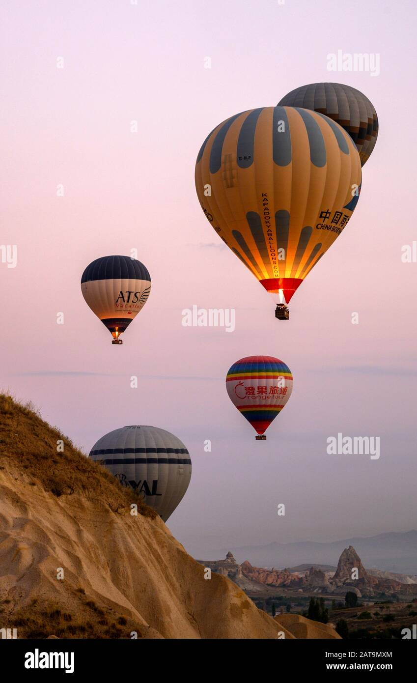 Heißluftballons in Kappadokien, Türkei Stockfoto