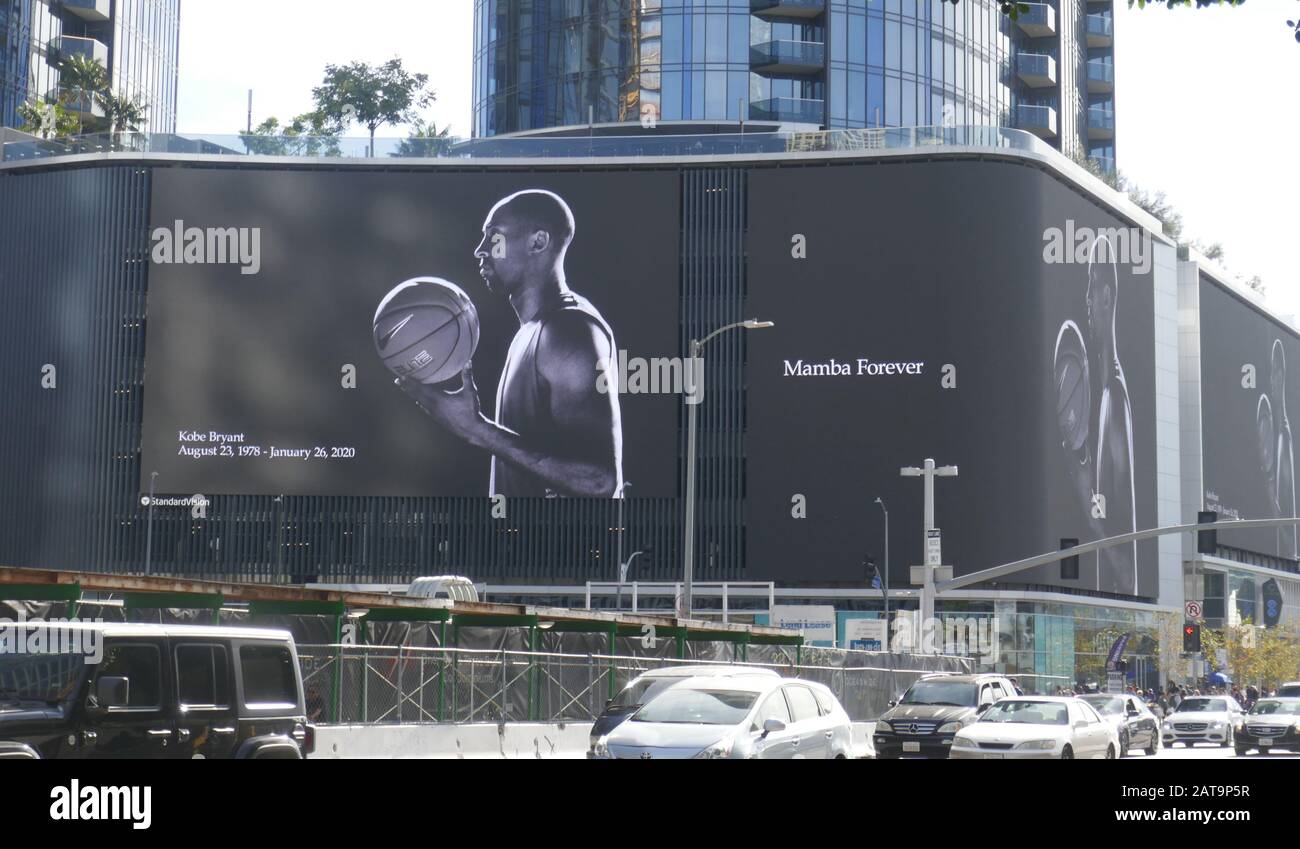 Los Angeles, Kalifornien, USA 31. Januar 2020 EIN allgemeiner Blick auf die Atmosphäre von Kobe Bryant und Gigi Bryant Memorial im Staples Center am 31. Januar 2020 in Los Angeles, Kalifornien, USA. Foto von Barry King/Alamy Live News Stockfoto