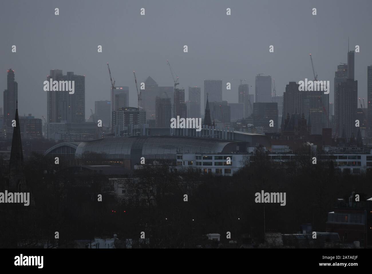 Dawn bricht über London, nachdem das Vereinigte Königreich die Europäische Union am Freitag verlassen hatte und damit 47 Jahre enge und manchmal unbequeme Beziehungen nach Brüssel beendete. Stockfoto
