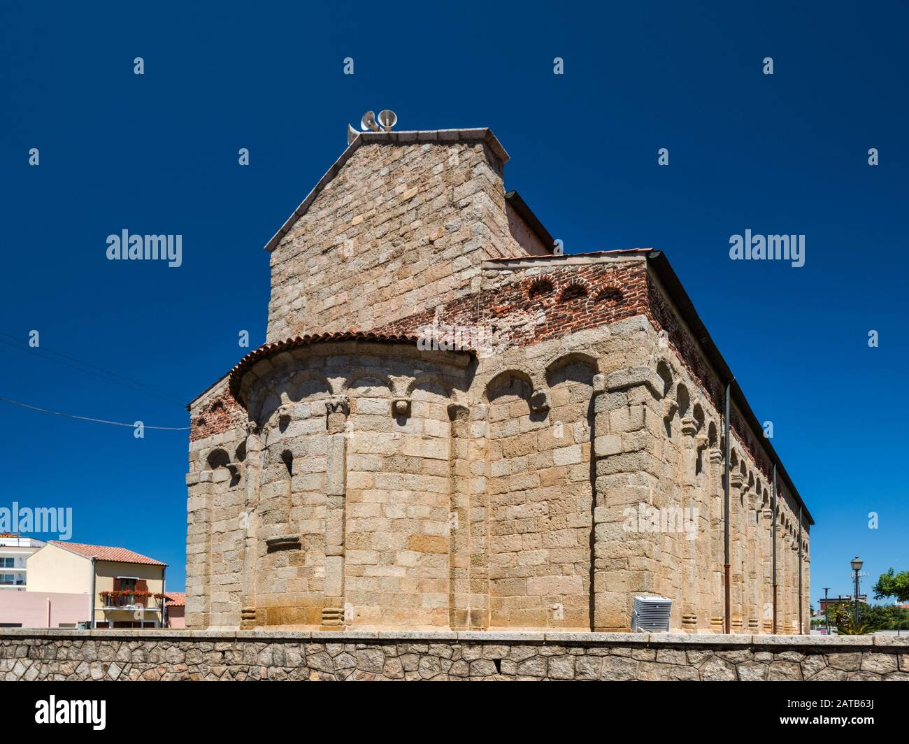 Apse in Chiesa di San Simplicio, 11.-12. Jahrhundert, pisanisch-romanischer Stil, ehemalige Kathedrale in Olbia, Gallura, Provinz Sassari, Sardinien, Italien Stockfoto