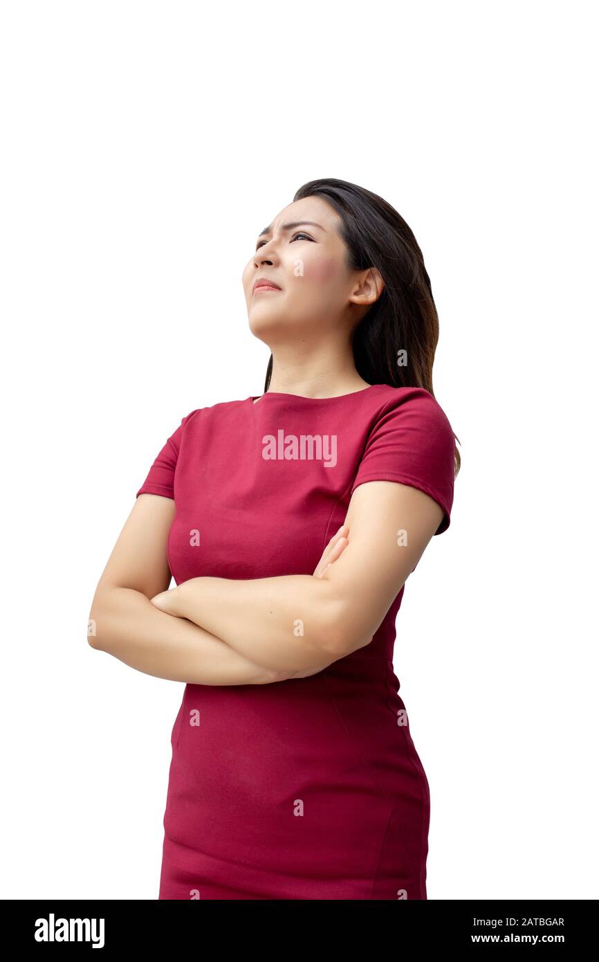 Selbstbewusster querarm der asiatischen Frau mit roter Suite auf weiß isoliertem Backround (einschließlich Clipping-Pfad) Stockfoto