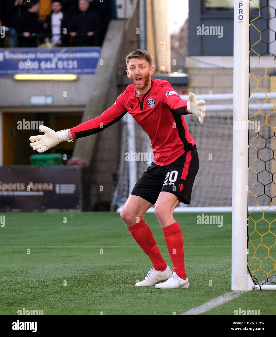 Livingston, Großbritannien. Februar 2020. Motherwell-Torhüter Mark Gillespie beim Spiel der Scottish Premiership zwischen Livingston FC und Motherwell FC in Der Tony Macaroni Arena in Livingston am 1. Februar 2020. Gutschrift: SPP Sport Presse Foto. /Alamy Live News Stockfoto