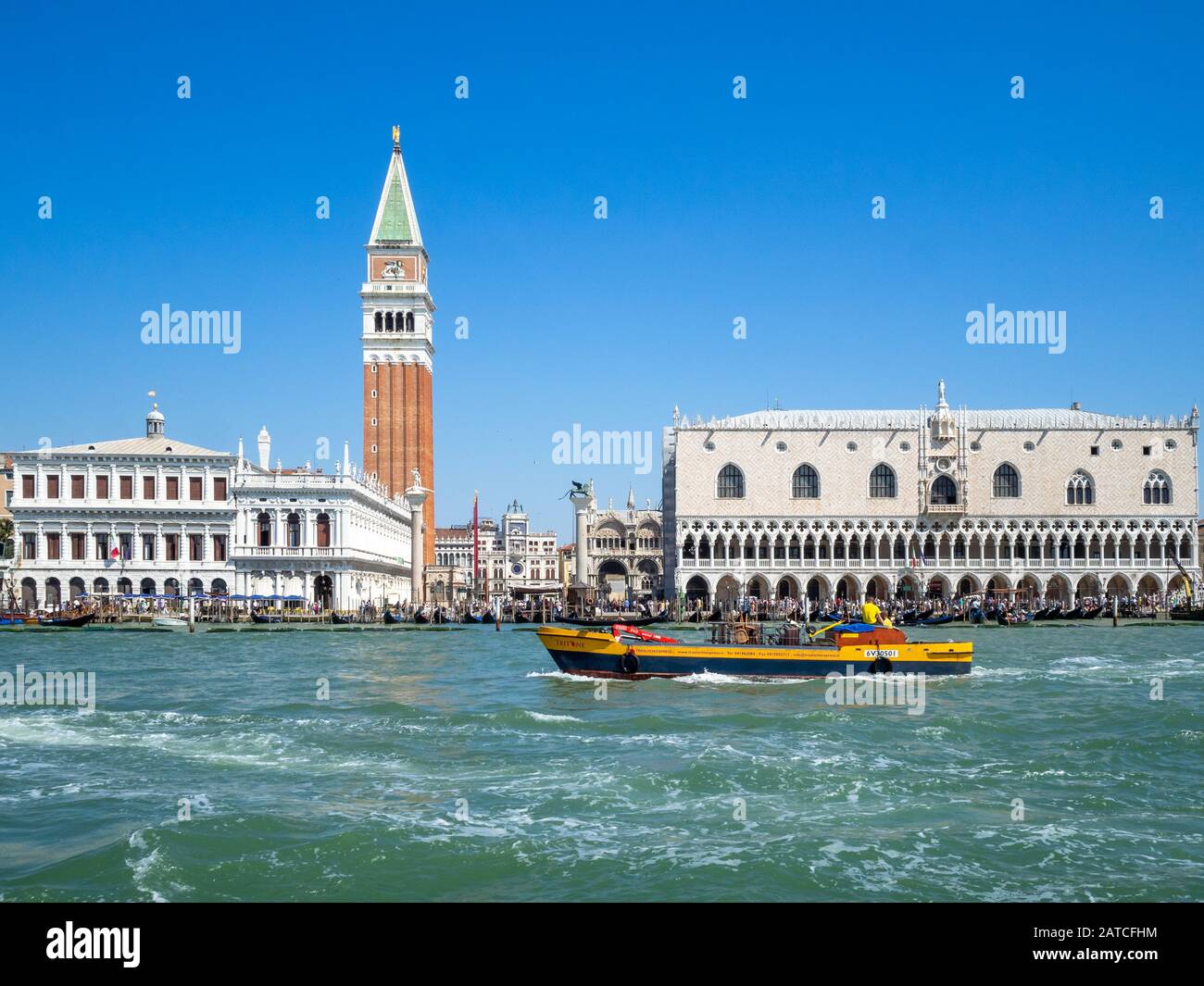 Markusplatz vom Canal Grande aus gesehen, Venedig Stockfoto