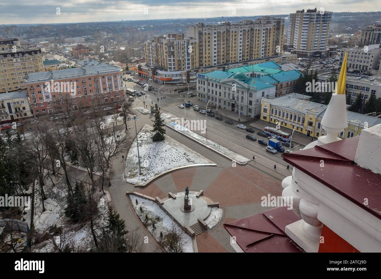 Tambov, Tambov-Region, Russland. Februar 2020. Draufsicht über die Sovetskaja Straße in Tambov Credit: Demian Stringer/ZUMA Wire/Alamy Live News Stockfoto