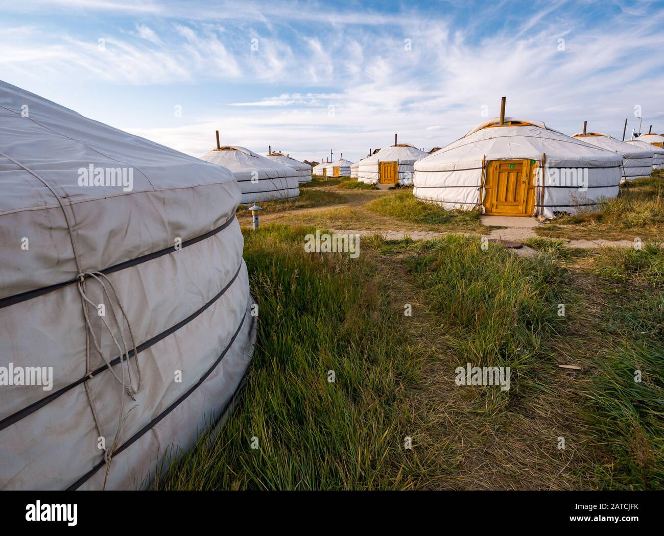 Mongolisches Khustaii ger Camp mit traditionellen Jurten, Hustai oder Khustain Nuruu National Park Naturreservat, Tov Provinz, Mongolia, Asien Stockfoto