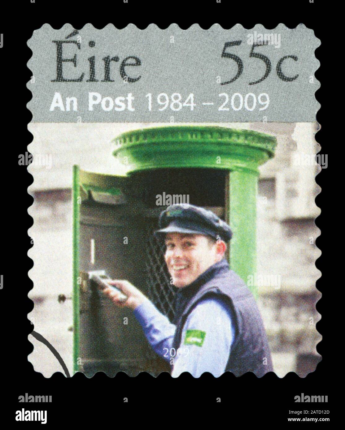 Irland - CIRCA 2009: Eine Briefmarke aus Irland, die von 1984 bis 2009, ca. 2009, eine Post Eire darstellt, wurde storniert. Stockfoto