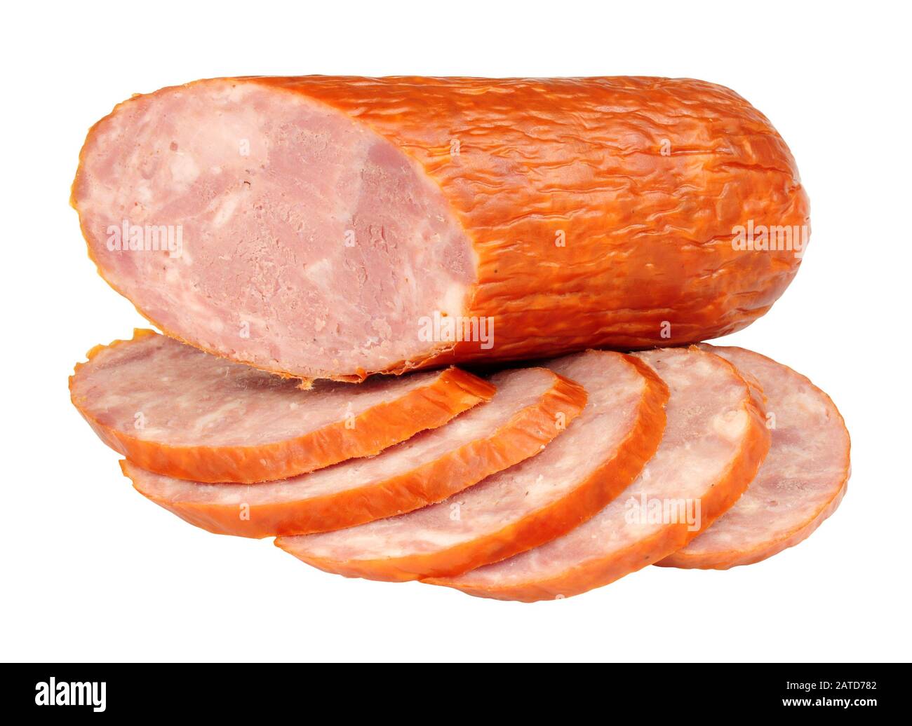 Polieren Sie mittelgrobgekochte geräucherte und getrocknete Wurst aus gehärtetem Schweinefleisch, isoliert auf weißem Grund Stockfoto