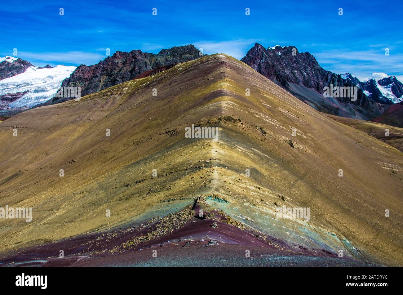 Vinicunca, Peru - Rainbow Mountain (5200 m) in den Anden, Cordillera de los Andes, Region Cusco in Südamerika. Berge Peru Landschaft Stockfoto