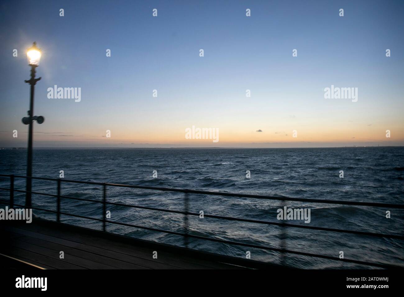 Blick vom Southend Pier Train Stockfoto