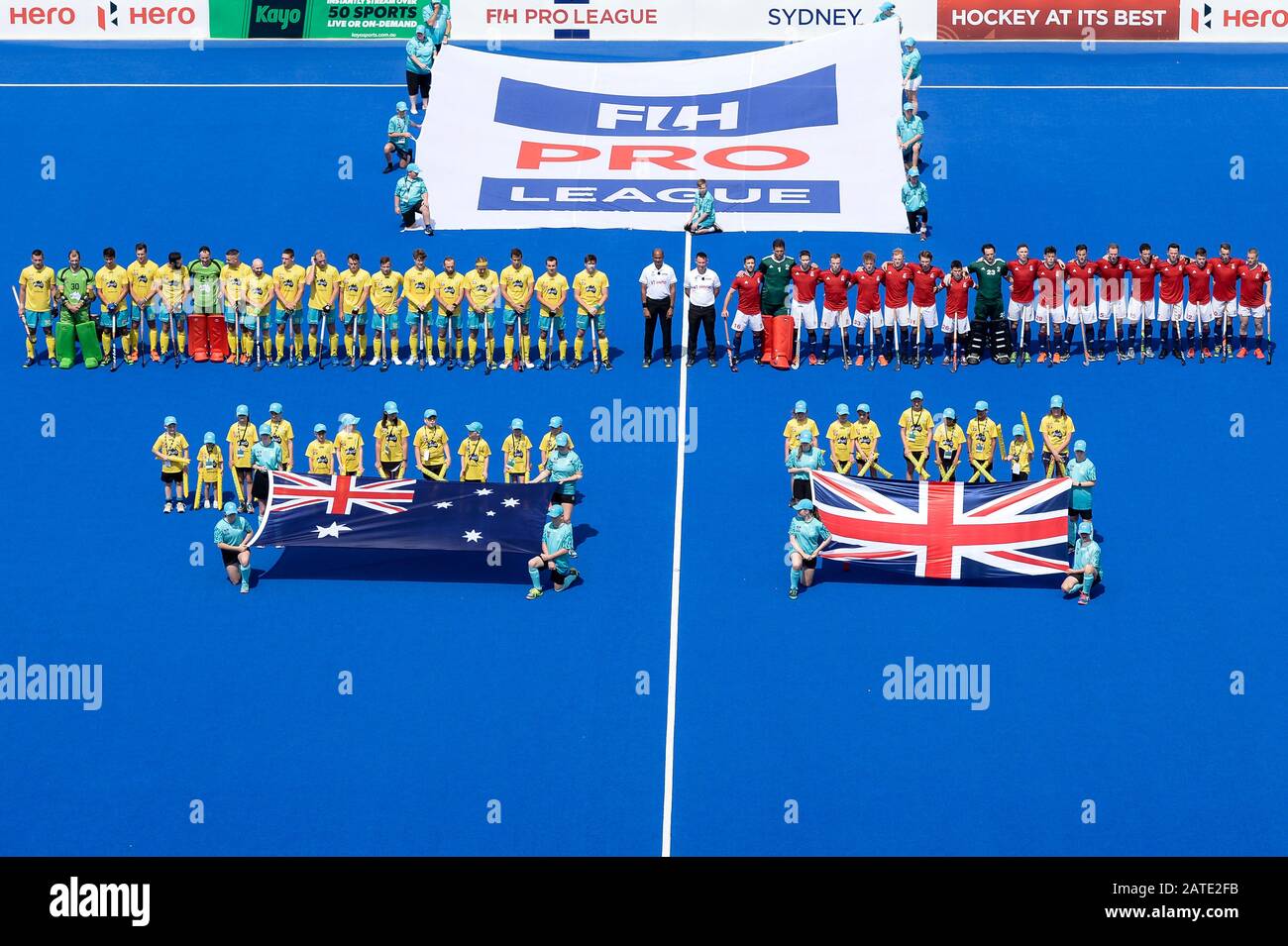 Sydney, Australien. Februar 2020. International FIH Field Hockey, Australien gegen Großbritannien; Australien und Großbritannien stehen vor dem Spiel Credit: Action Plus Sports Images/Alamy Live News Stockfoto