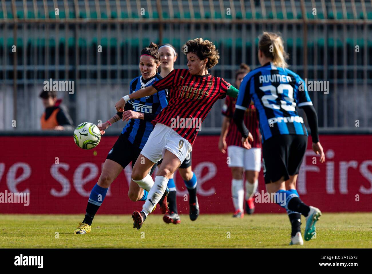 Monza, Italien, 02. Februar 2020, valentina Giacinti (mailand) während des AC Mailand gegen den FC Internazionale - italienische Fußball-Serie-A-Meisterschaft Der Frauen - Credit: LPS/Francesco Scaccianoce/Alamy Live News Stockfoto