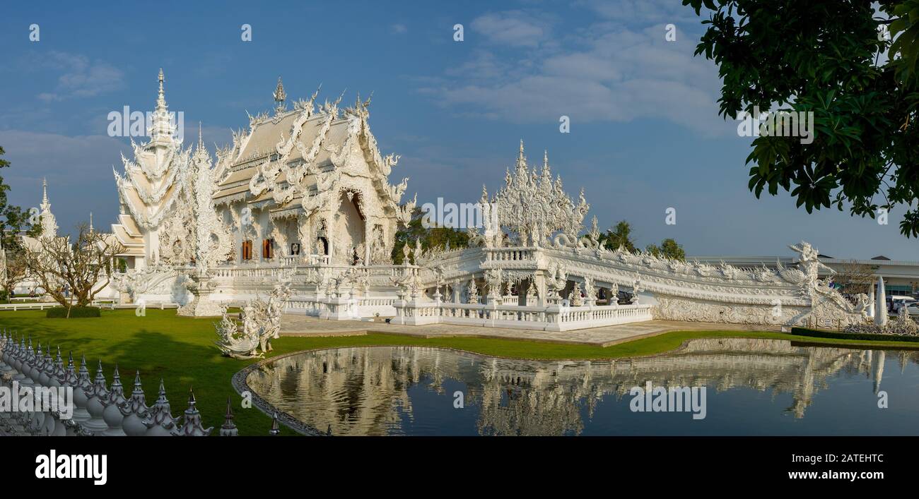 Weißer Tempel Wat Phra That Doi Chom Thong, Chiang Rai, Thailand Stockfoto