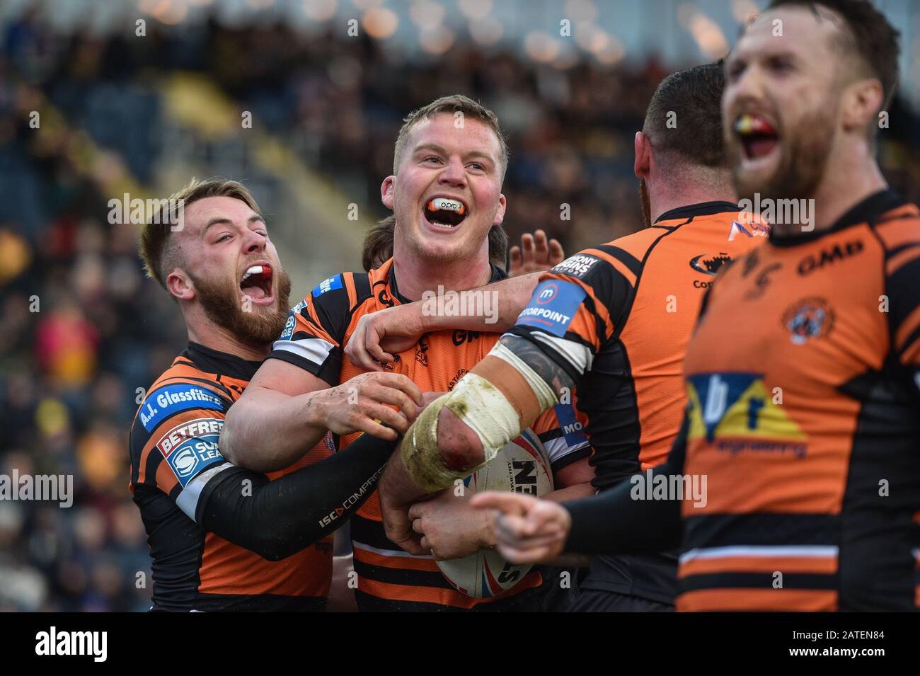 Leeds, Großbritannien, 2. Februar 2020. Adam Milner von den Castleford Tigers feiert einen Versuch gegen die neuen Jungen der Super League Toronto Wolfpack. Credit: Dean Williams/Alamy Live News Stockfoto