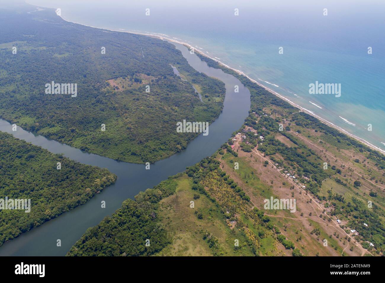 Luftbild aus der Lagune von Cuero y Salado, Choluteca, Laguna La Salada, Lagune von Cuero y Salado, Honduras Stockfoto