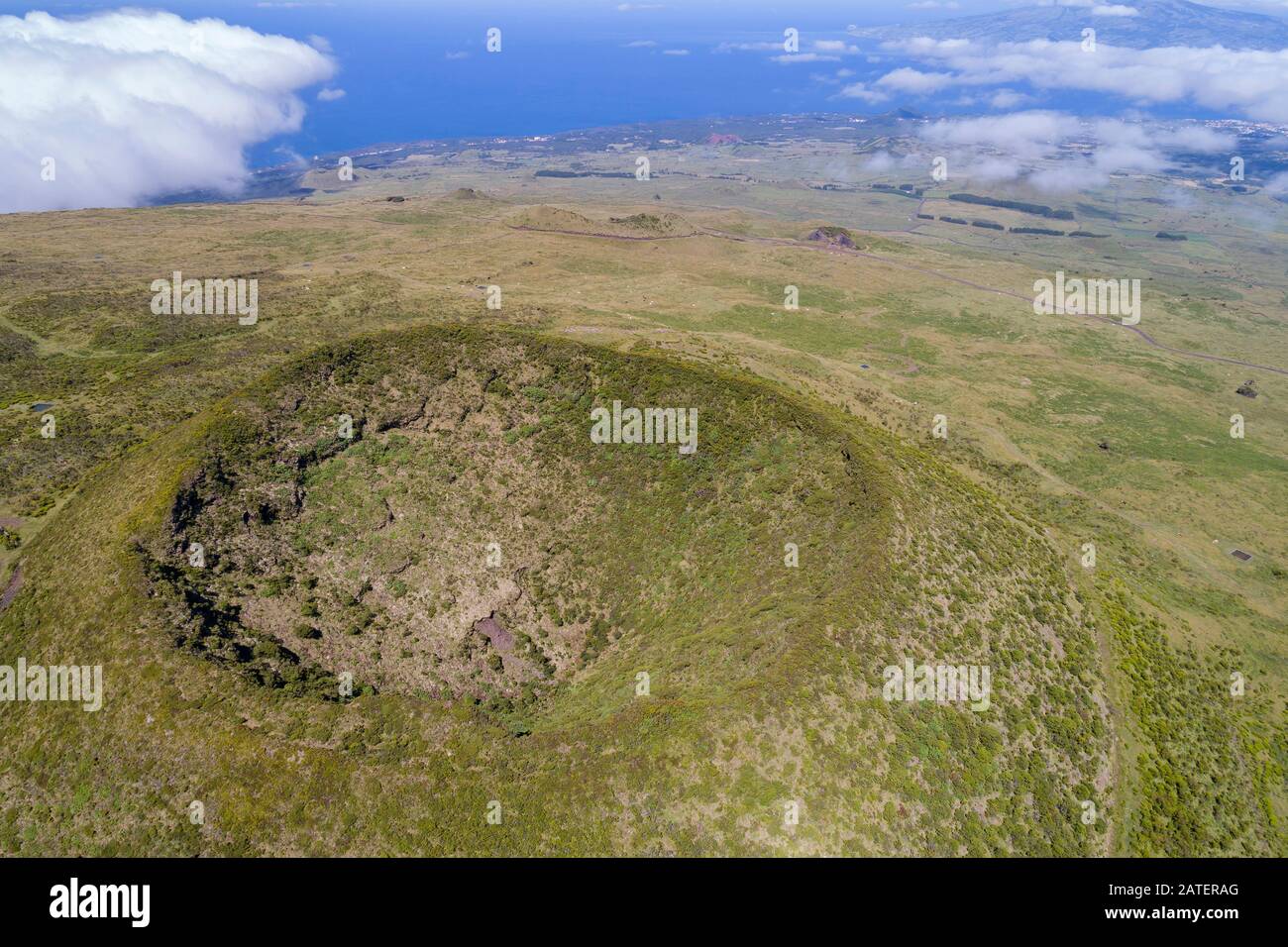 Luftansicht des Vulkankraters Island Pico, Acores Stockfoto