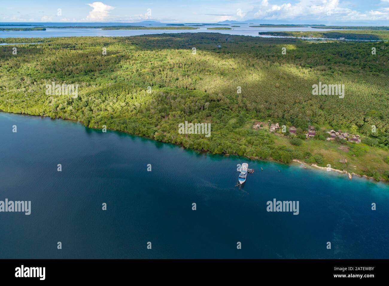 Luftaufnahme von Mbanika oder Banika Island, Russell Islands, Salomonen, Solomonen Sea Stockfoto