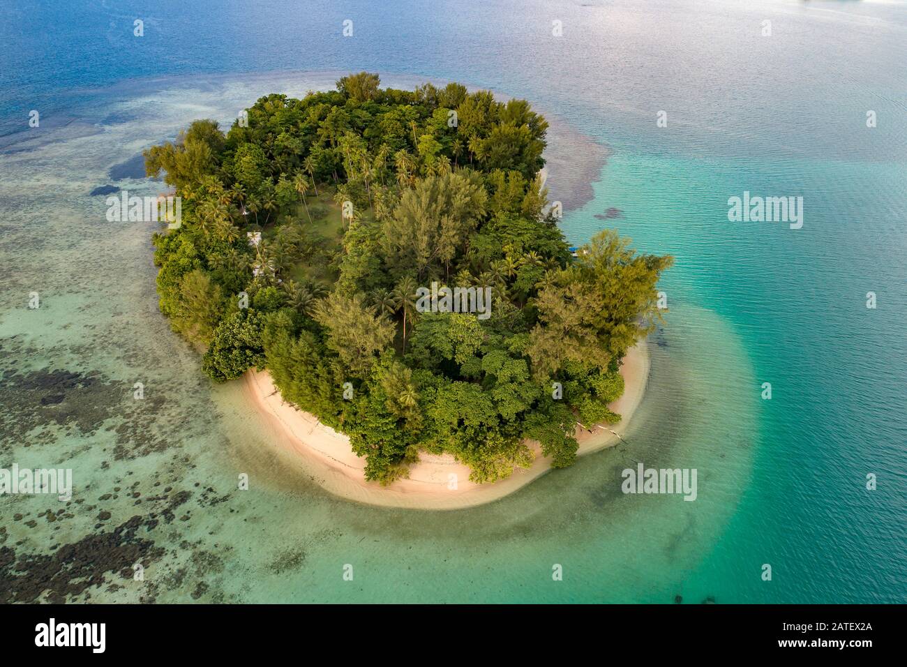 Luftbild von Lissenung Island, Island Lissenung, Kavieng, Papua-Neu-Guinea, PNG, Bismark Sea, Solomon Sea, Pazifischer Ozean Stockfoto
