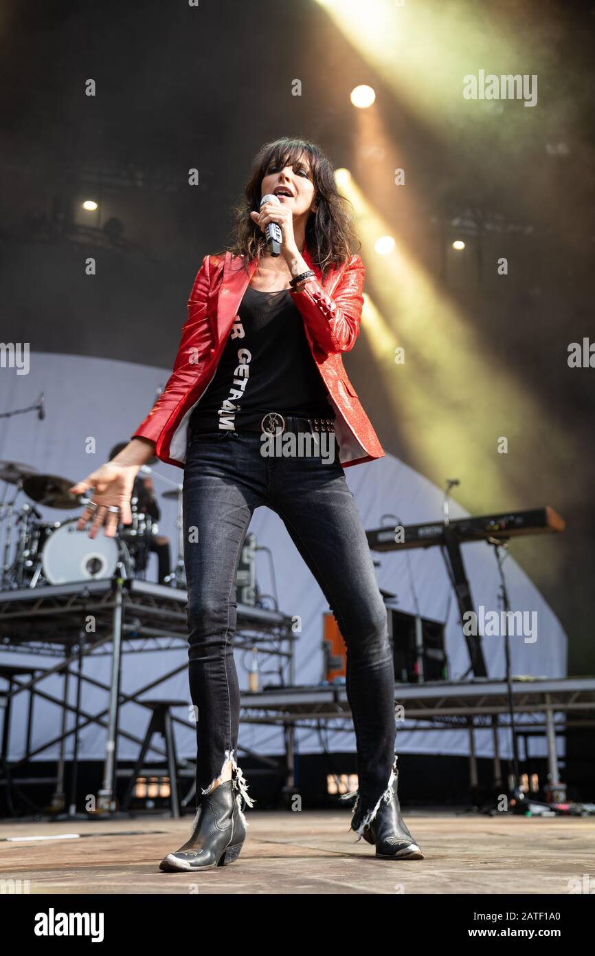 Skanderborg, Dänemark. August 2019. Der deutsche Sänger Nena gibt während des dänischen Musikfestivals SmukFest 2019 in Skanderborg ein Live-Konzert. (Foto: Gonzales Foto - Rod Clemen). Stockfoto