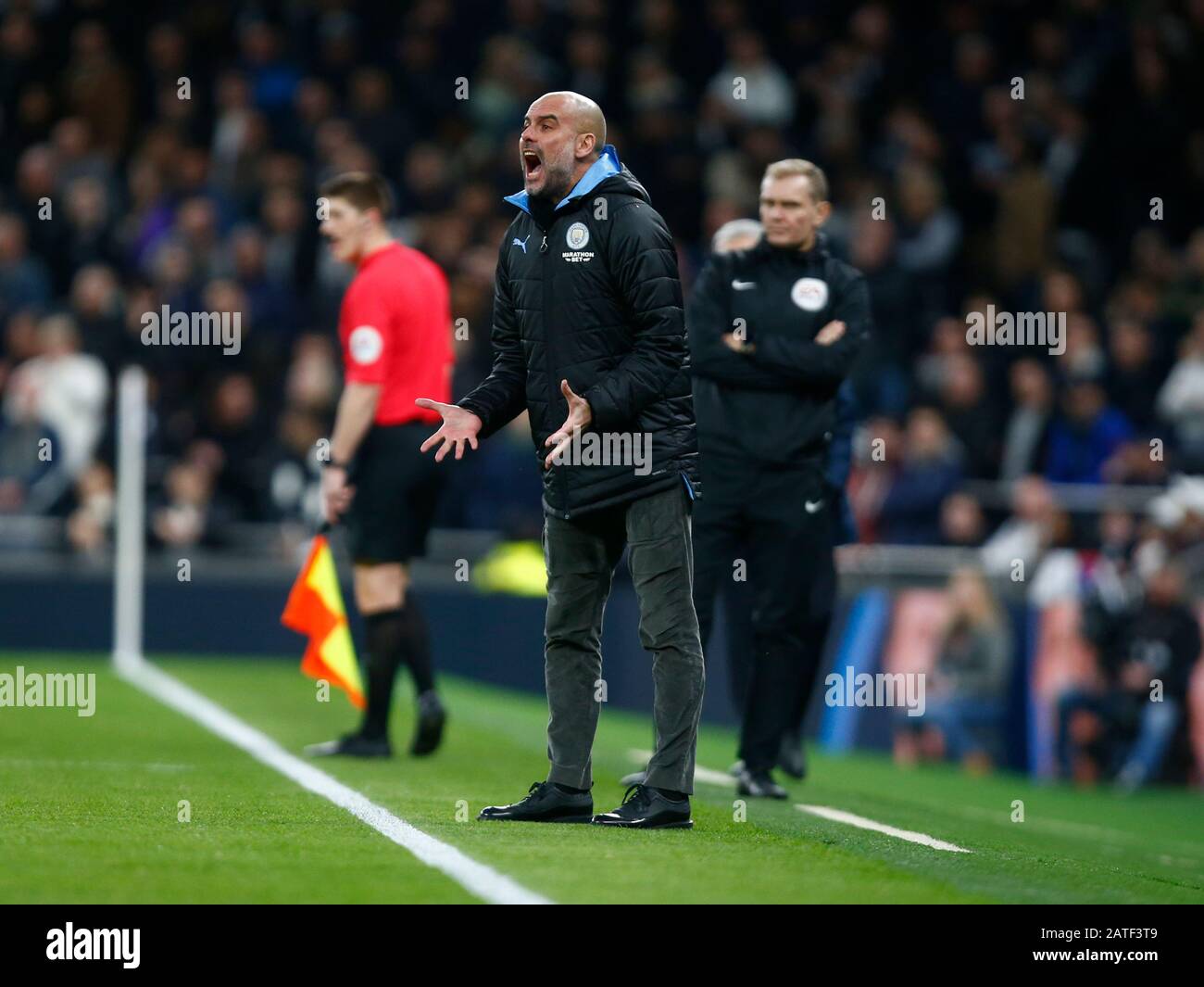 London, Großbritannien. Februar 2020.Manchester-City-Manager Pep Guardiola beim Premier-League-Spiel zwischen Tottenham Hotspur und Manchester City am 02. Februar 2020 im Tottenham Hotspur Stadium, London, England. Credit: Action Foto Sport/Alamy Live News Stockfoto