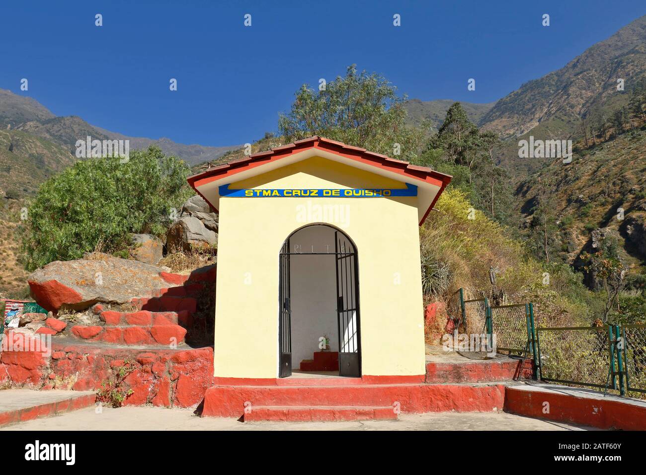 San Jerónimo de Surco, Lima. 08. Juni 2019 - Besuch des Stadtzentrums von San Jerónimo de Surco, in diesem Fall der im Aussichtspunkt TH gelegenen Kapelle Stockfoto