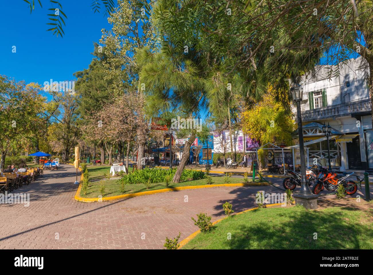 Promenade entlang des Flussufers, Tigre, La Plata Delta, Buenos Aires, Argentinien, Lateinamerika Stockfoto Promenade entlang des Flussufers, Tigre, La Plata Delta, Buenos Aires, Argentinien, Lateinamerika Stockfoto