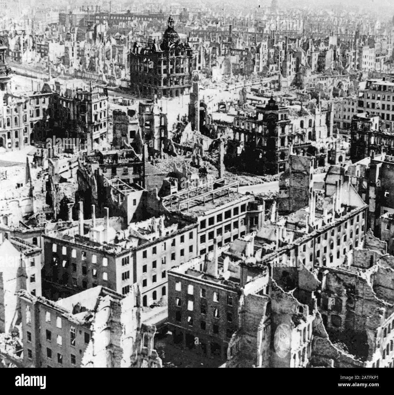 Dresden, Deutschland. Die Innenstadt nach den Bombenangriffen der Alliierten vom März 1945. Stockfoto