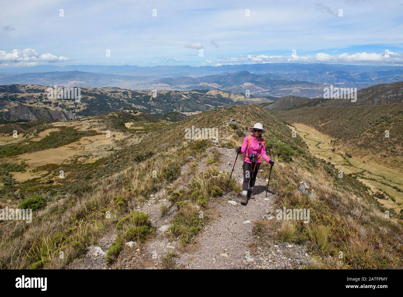 Endlose Ausblicke auf den Höhenunterschied Páramo de Oceta oberhalb von Monguí, Boyaca, Kolumbien Stockfoto