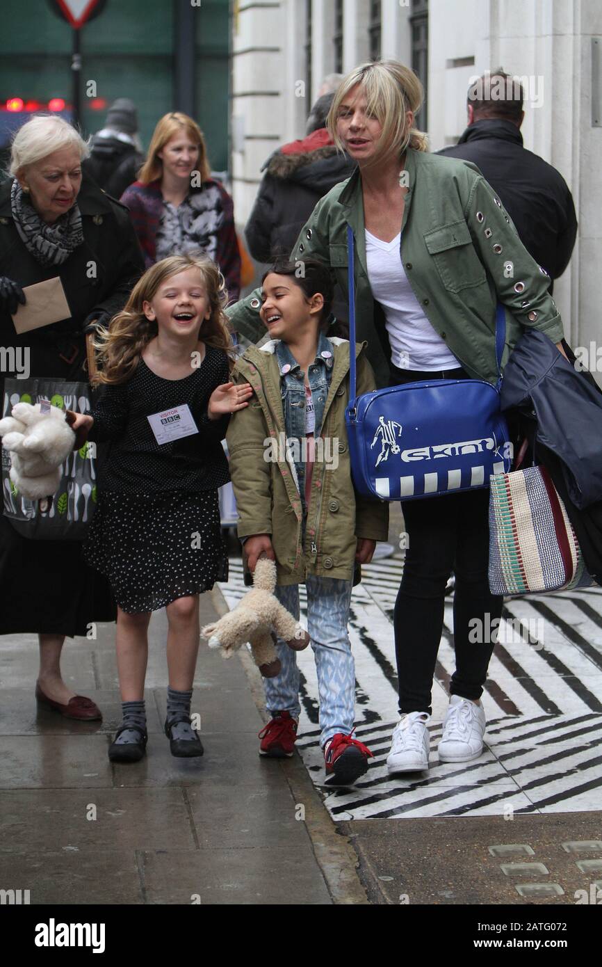 Zoe Ball and Kids Radio 2 bbc 01/06/2016 (Kreditbild©Jack Ludlam) Stockfoto