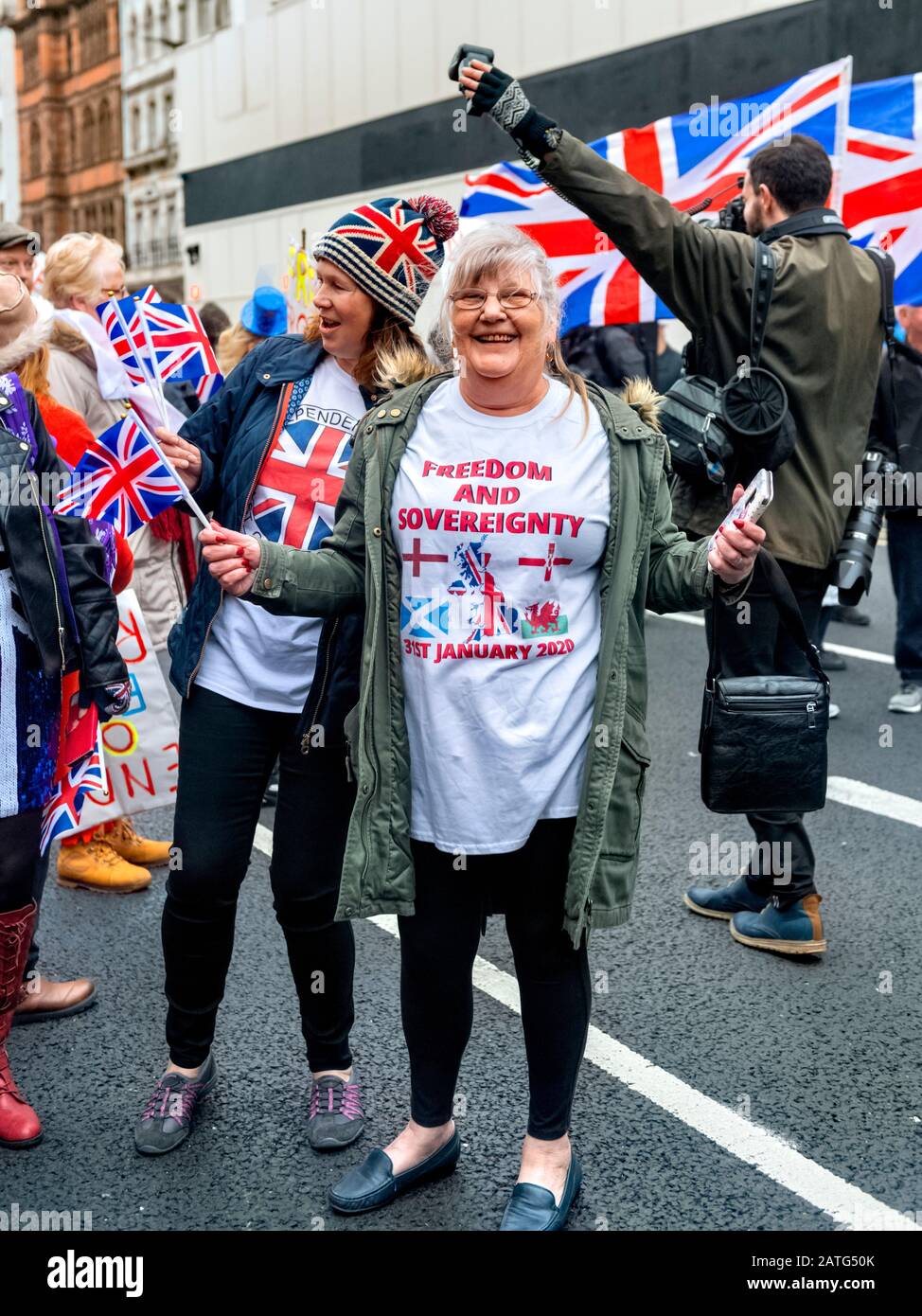 Brexit-Feiern am 31. Januar 2020 Whitehalls und Parliament Square London UK Brexiteers feiern Stockfoto