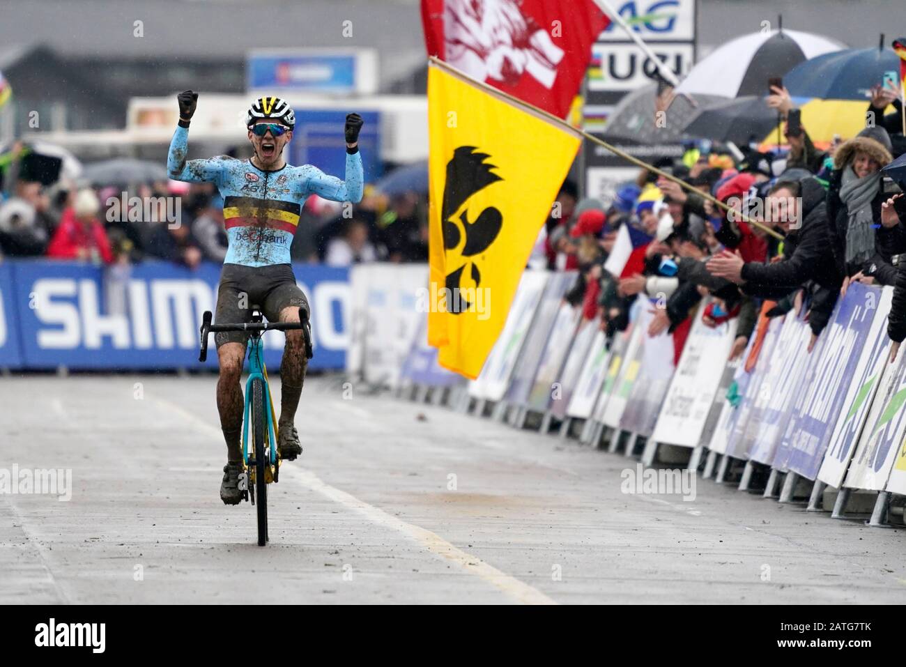 Dubendorf, Schweiz. Februar 2020. Thibau Nys (BEL) Gewinner der Juniorinnen während der Cyclo-Cross-Weltmeisterschaften der Saison 2020 am 2. Februar 2020 in Dubendorf, Schweiz Foto von Soenar Chamid/SCS/AFLO (HOLLAND OUT) Credit: AFLO Co. Ltd./Alamy Live News Stockfoto