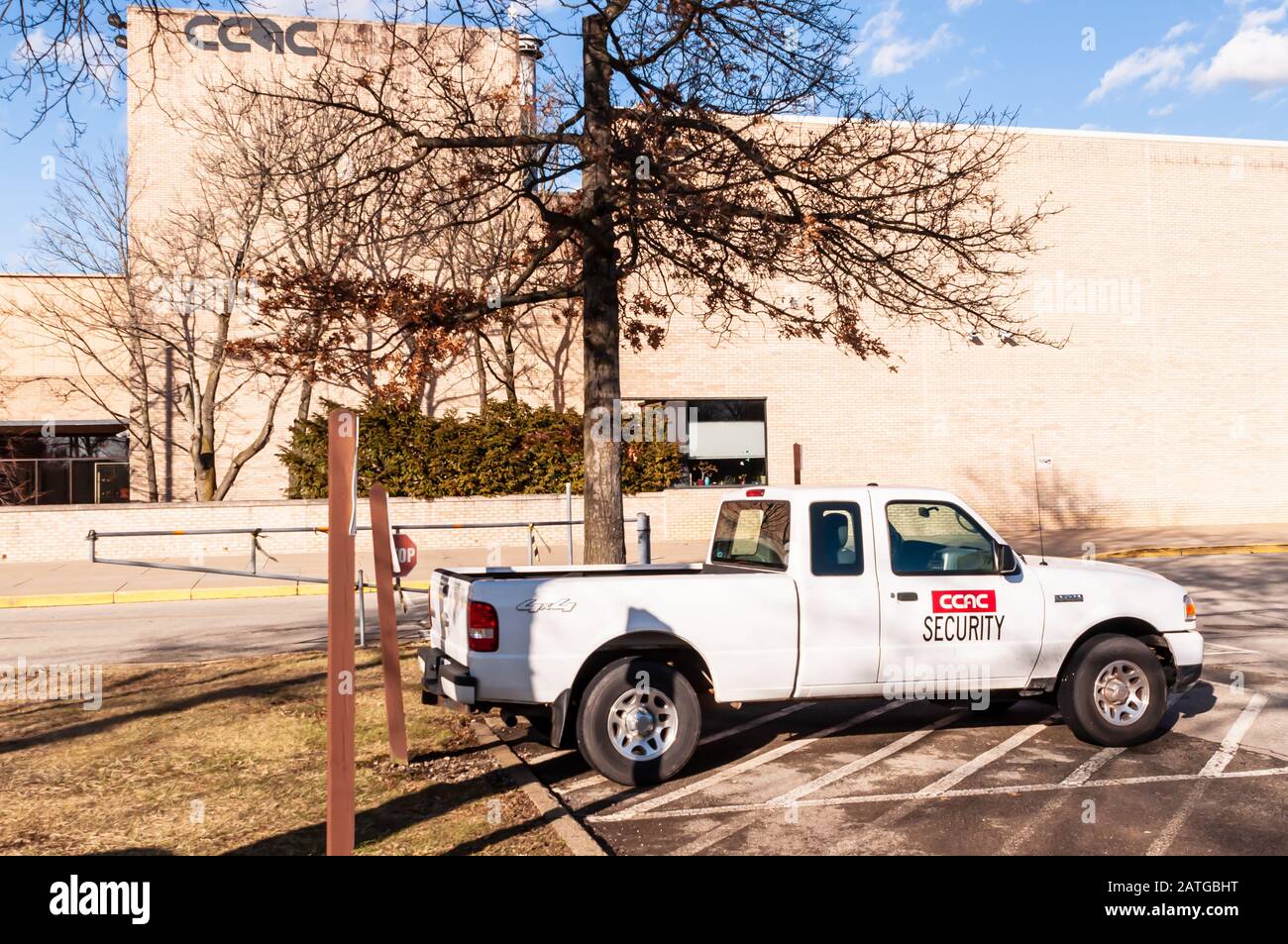 Ein Community College of Allegheny County Security Truck auf dem Parkplatz des Boyce Campus, Monroeville, Pennsylvania, USA Stockfoto