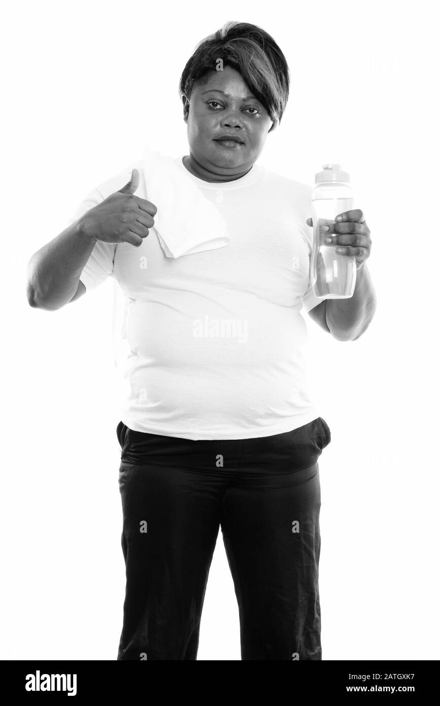 Studio Schuss von übergewichtiger Afrikanerin bereit für die Sporthalle Stockfoto