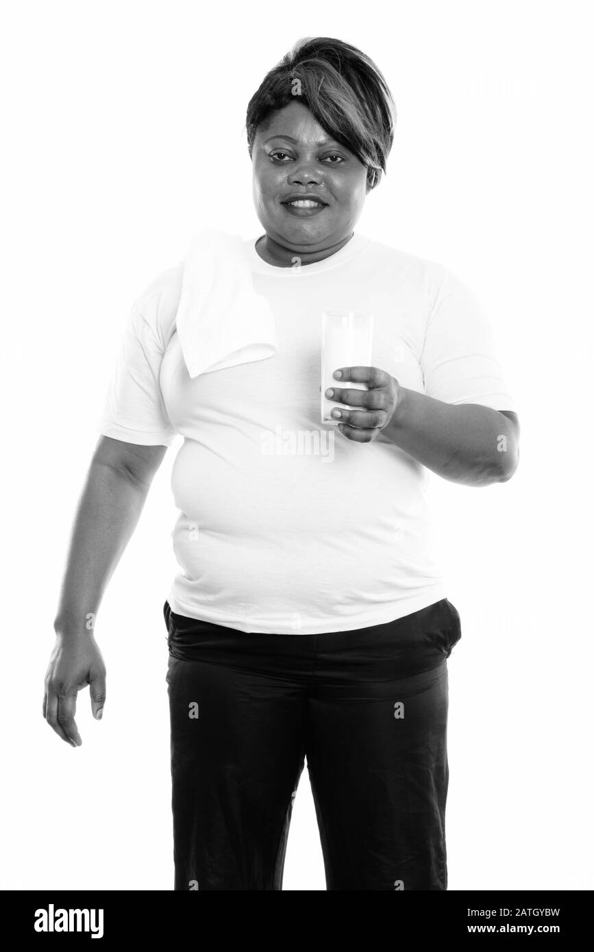 Studio Schuss von übergewichtiger Afrikanerin bereit für die Sporthalle Stockfoto