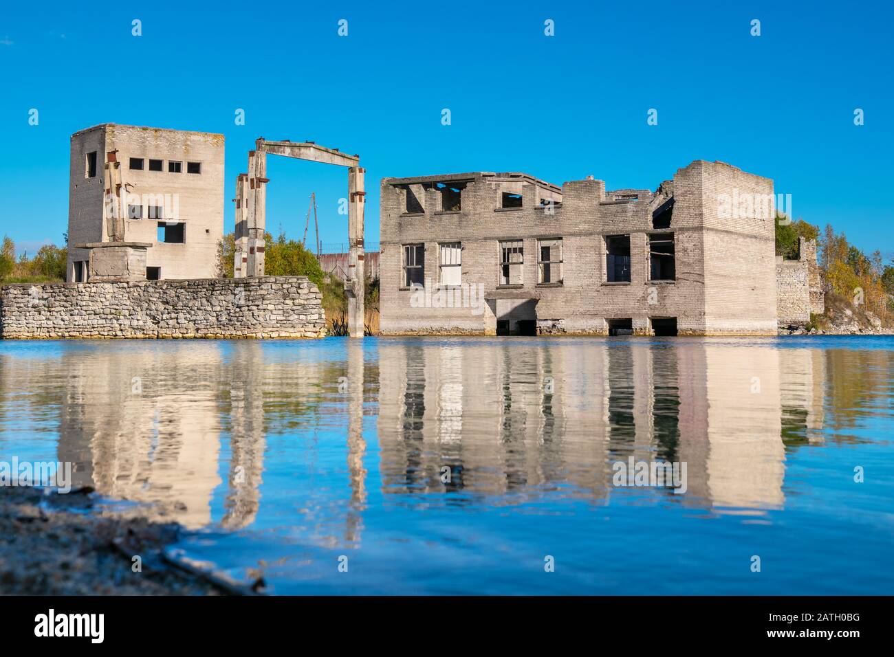 Überfluteten Häuser des ehemaligen Gefängnisses. Rummu, Estland, EU Stockfoto