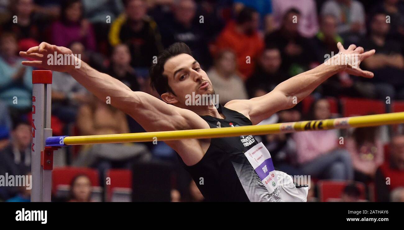 Trinec, Tschechien. Februar 2020. Edgar RIVERA aus Mexiko tritt beim Hallen-Sporttreffen der Beskydy's Bar im Hochsprung am 2. Februar 2019 in Trinec in Tschechien an. Kredit: Jaroslav Ozana/CTK Photo/Alamy Live News Stockfoto