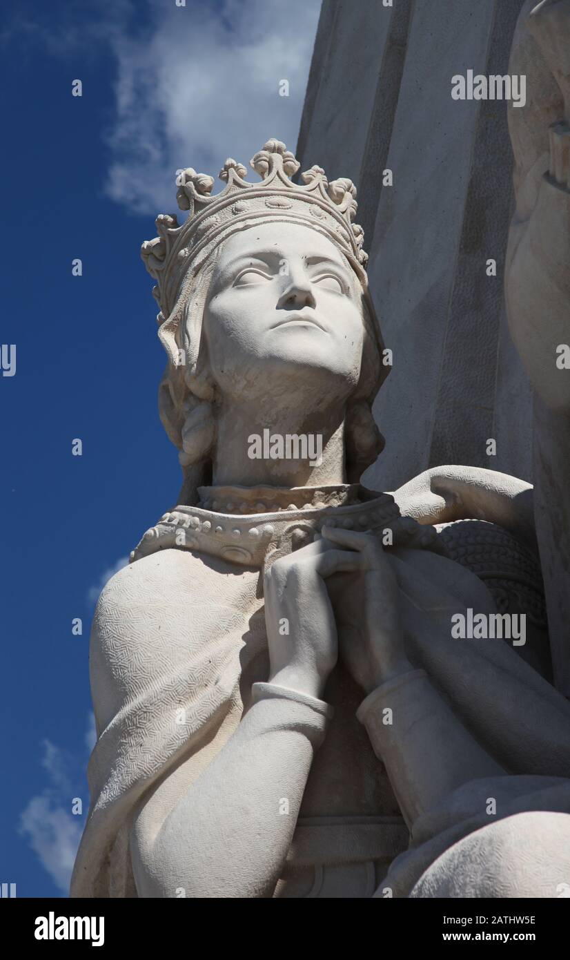 Leiter der Statue der Königin Filipa De Lencastre, Mutter des Prinzen Henry auf dem Padrao dos Descobrimentos, oder Denkmal der Entdeckungen, in Belem, Lissabon Stockfoto