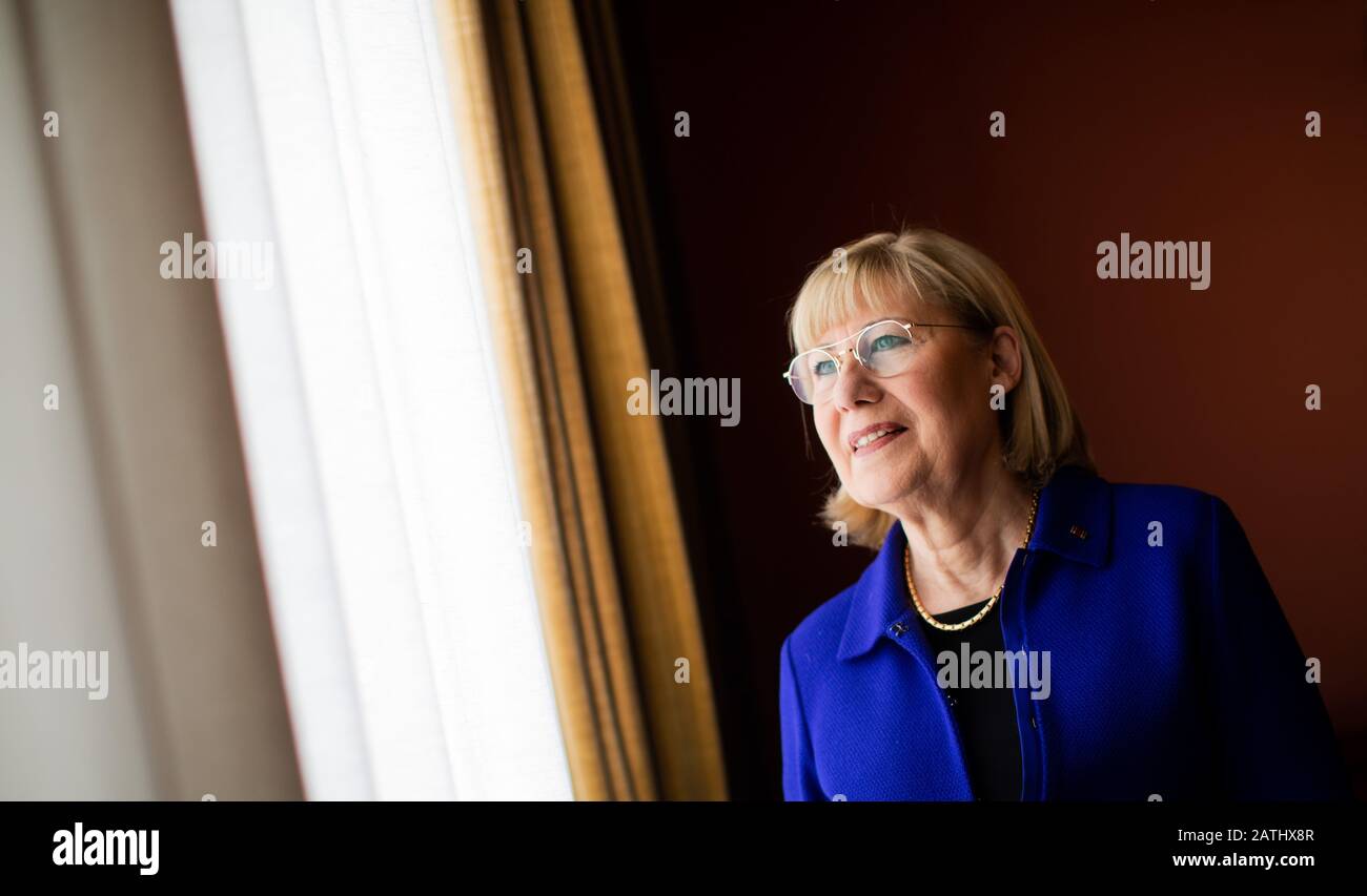 Essen, Deutschland. Februar 2020. Ursula Gather, Vorsitzende des Kuratoriums der Alfried-Stiftung von Bohlen und Halbach, in der Villa Hügel untergebracht. Credit: Rolf Vennenbernd / dpa / Alamy Live News Stockfoto