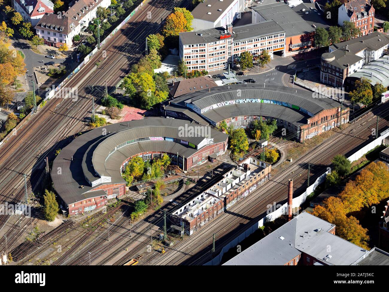 Rundhaus und Drehscheiben, ehemaliges Bahnbetriebswerk, Hannover, Niedersachsen, Deutschland Stockfoto