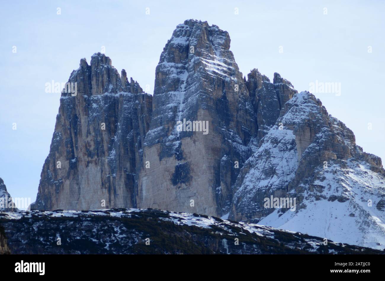 Peaks im Vordergrund Stockfoto